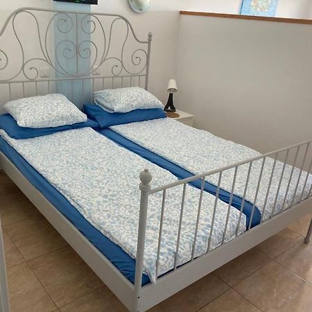 Yumbo Beach Apartment 2 With High Speed Free Internet San Bartolomé Exterior foto